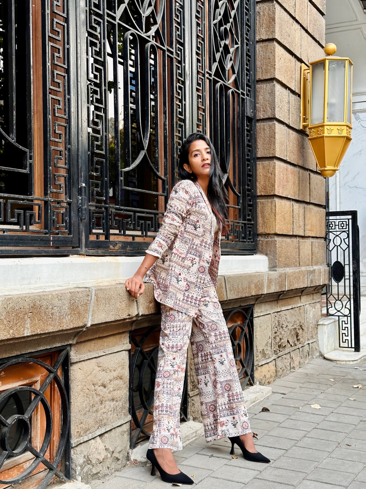 Embroidered Floral Print Blazer Set